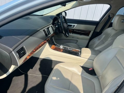 Jaguar XF 3.0D S V6 Silver #6