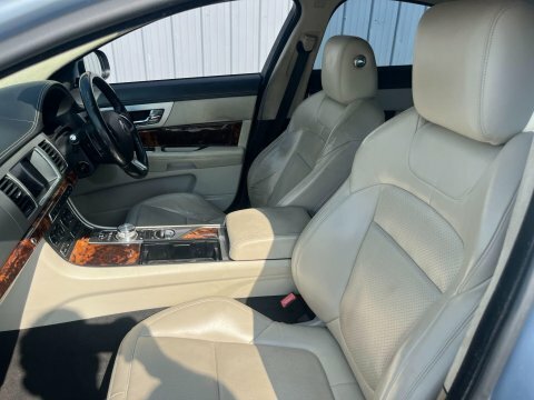 Jaguar XF Estate 2.2D Luxury Sportbrake Euro 5 Ss Grey #33