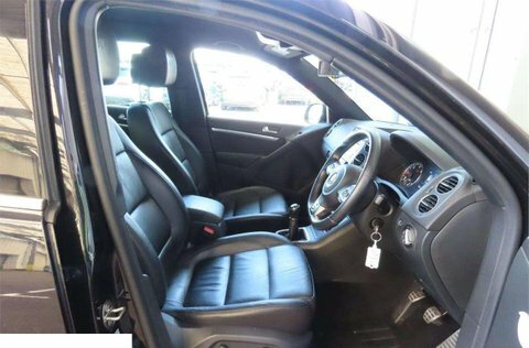 Volkswagen Tiguan 2.0 Tdi Bluemotion KR16FGX Black #3