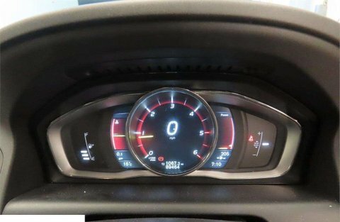 Volvo XC60 2.0 D4 R-design Black #4