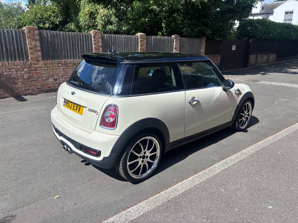 Mini Hatch 1.6 Cooper S Hatchback Euro 5 S White #2