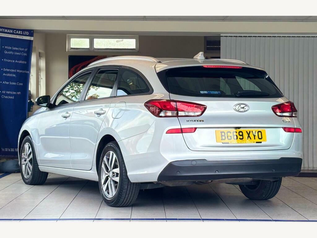 Hyundai I30 1.6 Crdi Se Nav Tourer Euro 6 S S Silver #4