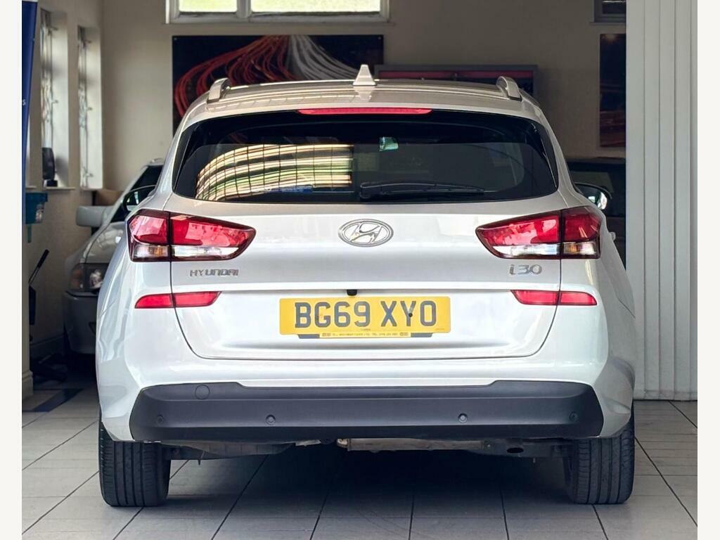Hyundai I30 1.6 Crdi Se Nav Tourer Euro 6 S S Silver #5