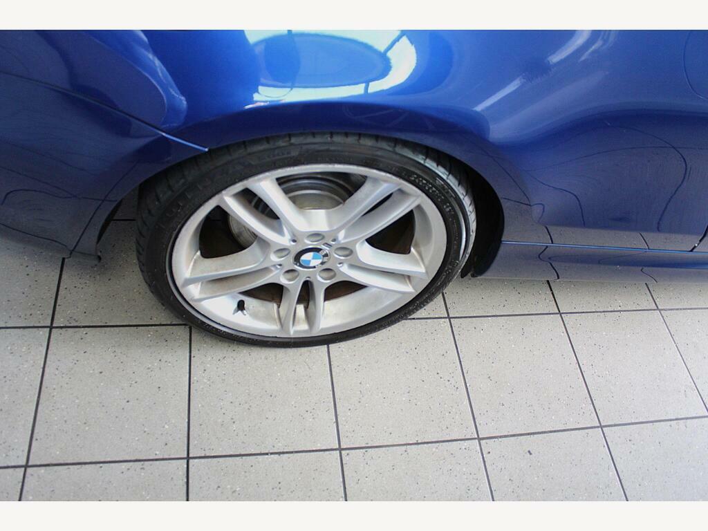 BMW 1 Series 2009 59 2.0 White #14