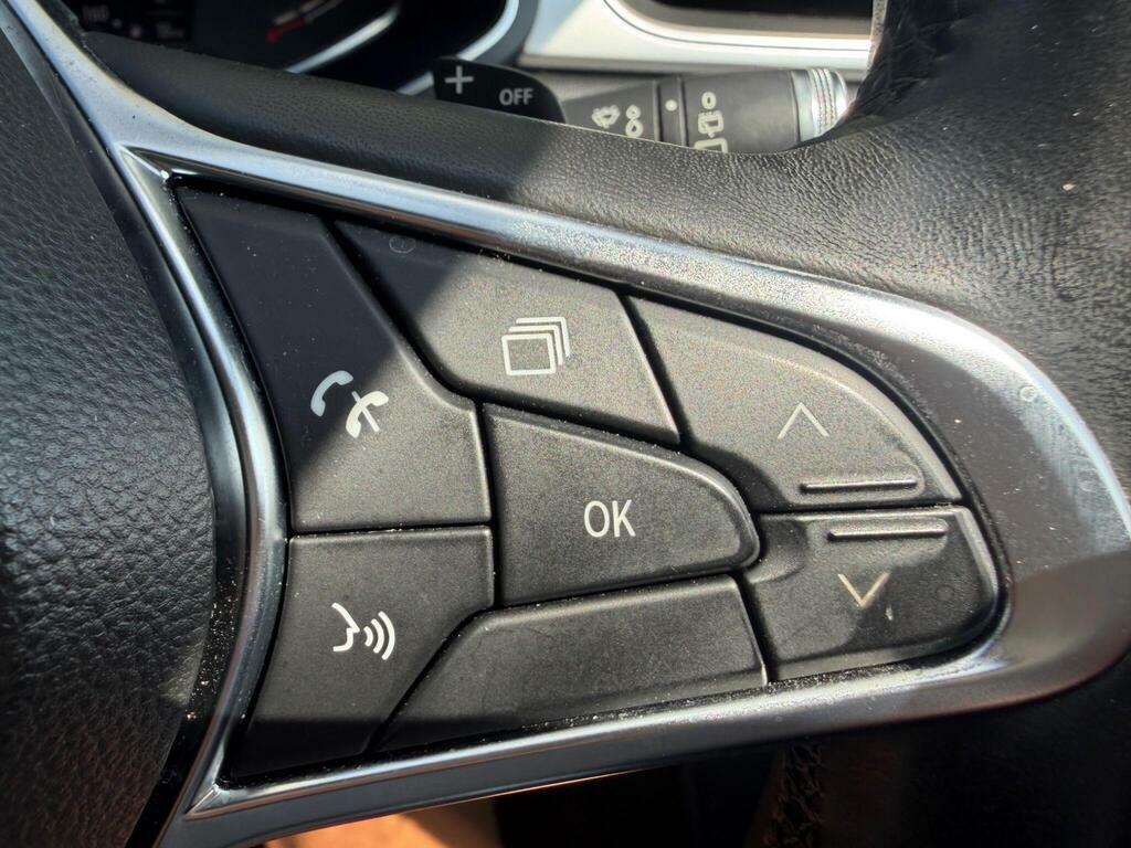 Renault Captur Iconic Black #19