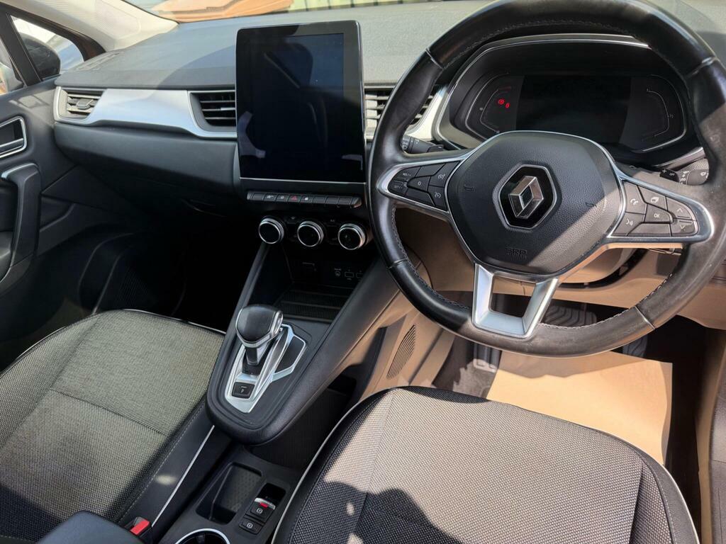 Renault Captur Iconic Black #11
