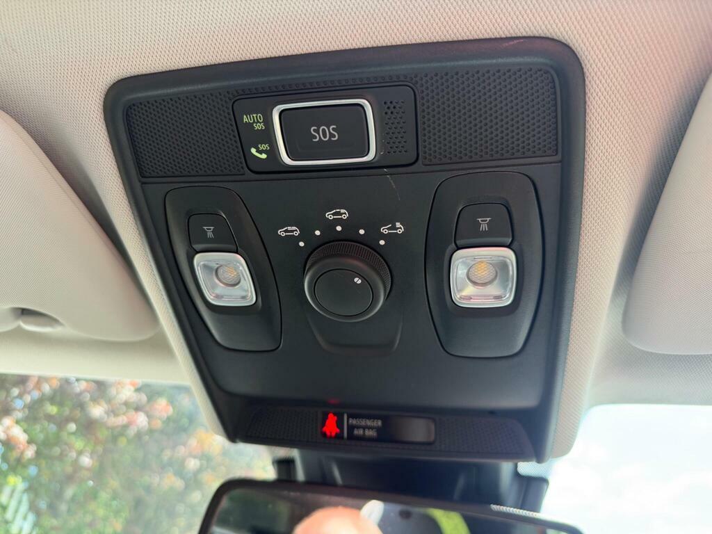 Renault Captur Iconic Black #26