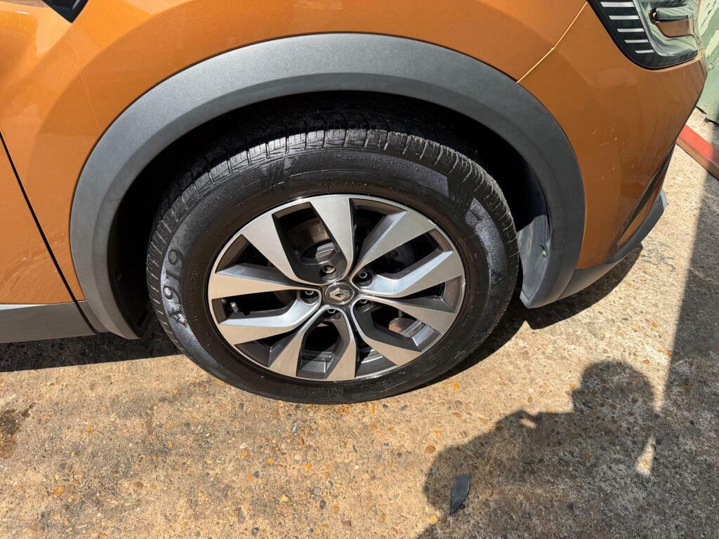 Renault Captur Iconic Black #29