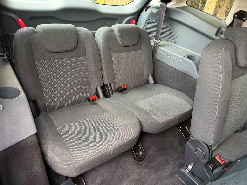 Ford Grand C-Max 1.6 Titanium Ecoboot 150 Bhp Blue #16