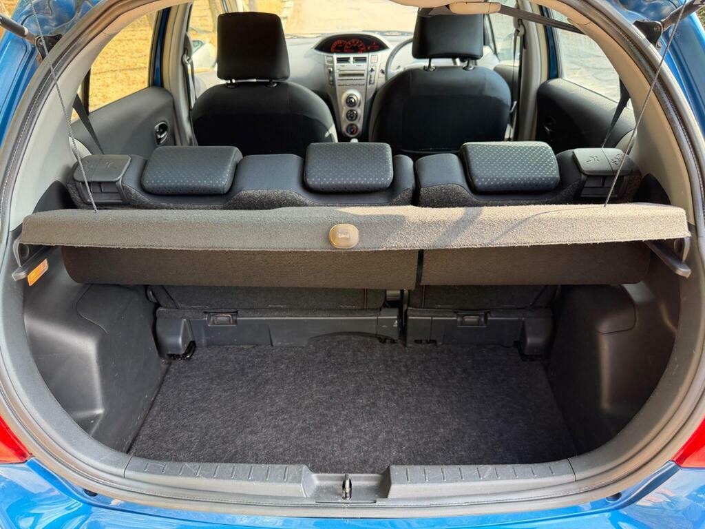 Toyota Yaris  Black #14