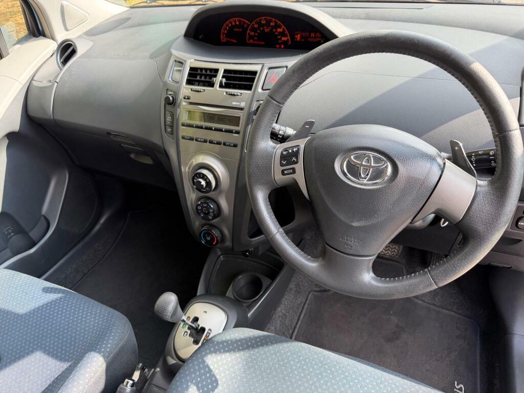 Toyota Yaris  Black #9