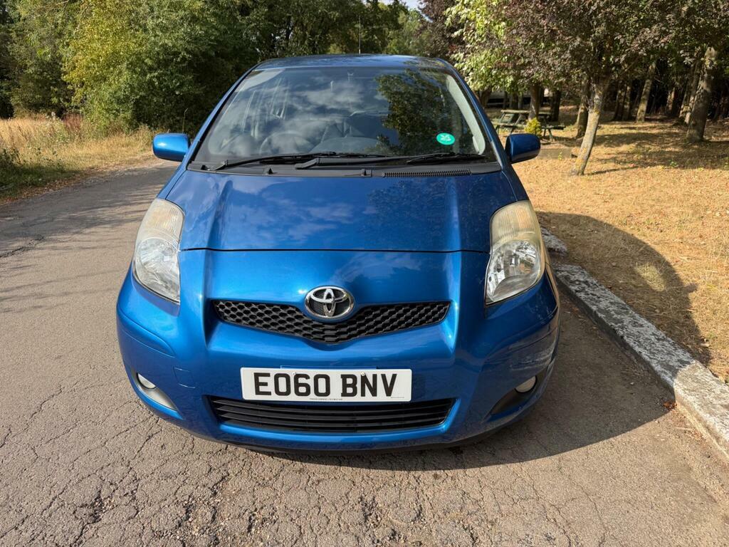Toyota Yaris  Black #3