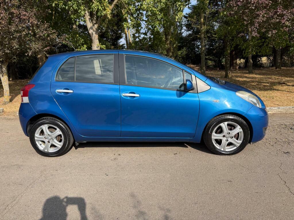 Toyota Yaris  Black #6
