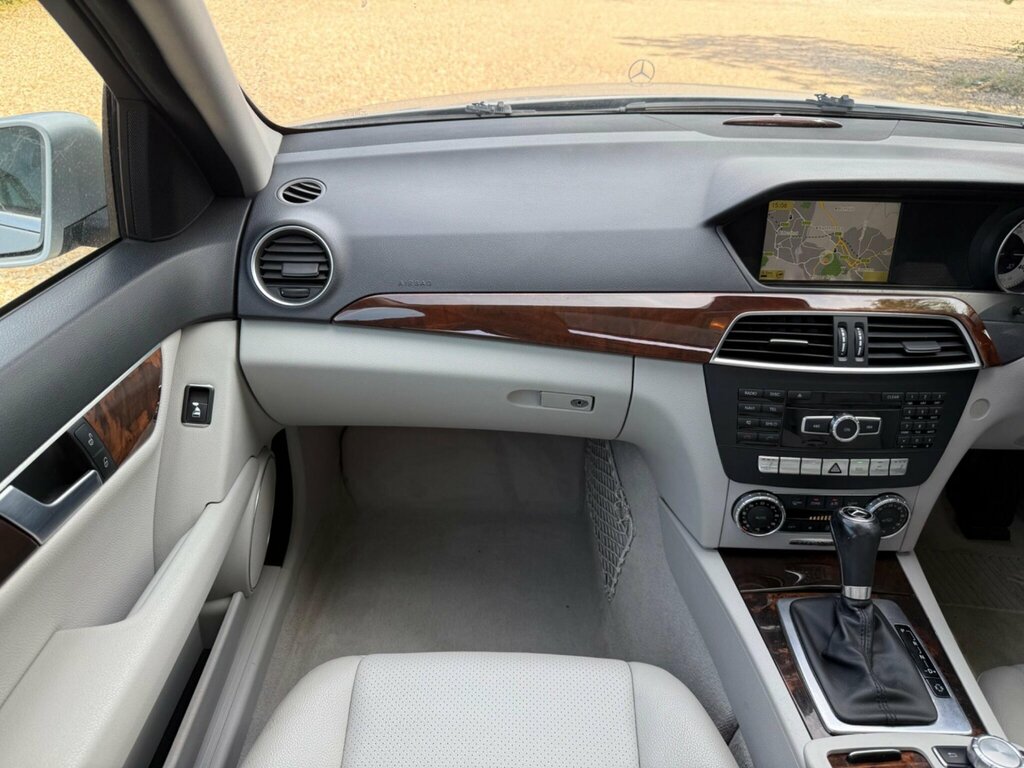 Mercedes-Benz C Class 2012 6.3 C63 V8 Amg Saloon Spds Mct Eur Black #25