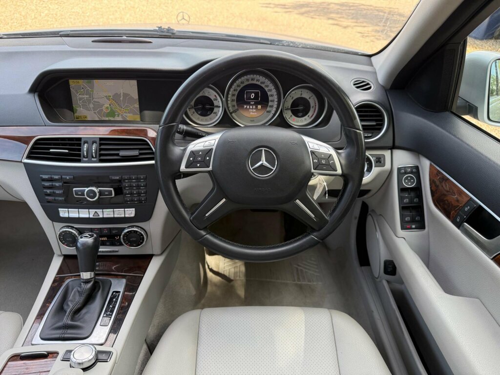 Mercedes-Benz C Class 2012 6.3 C63 V8 Amg Saloon Spds Mct Eur Black #24