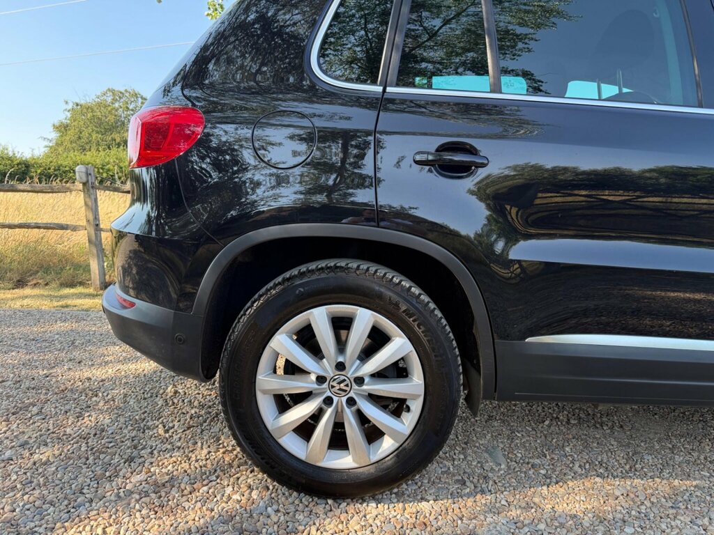 Volkswagen Tiguan 2.0 Tdi Bluemotion Tech R-line Edition Dsg 4Wd Eur White #9