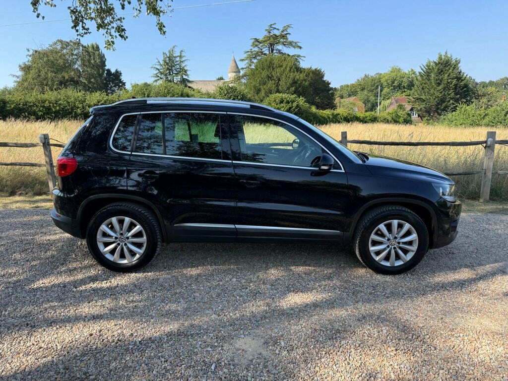 Volkswagen Tiguan 2.0 Tdi Bluemotion Tech R-line Edition Dsg 4Wd Eur White #6