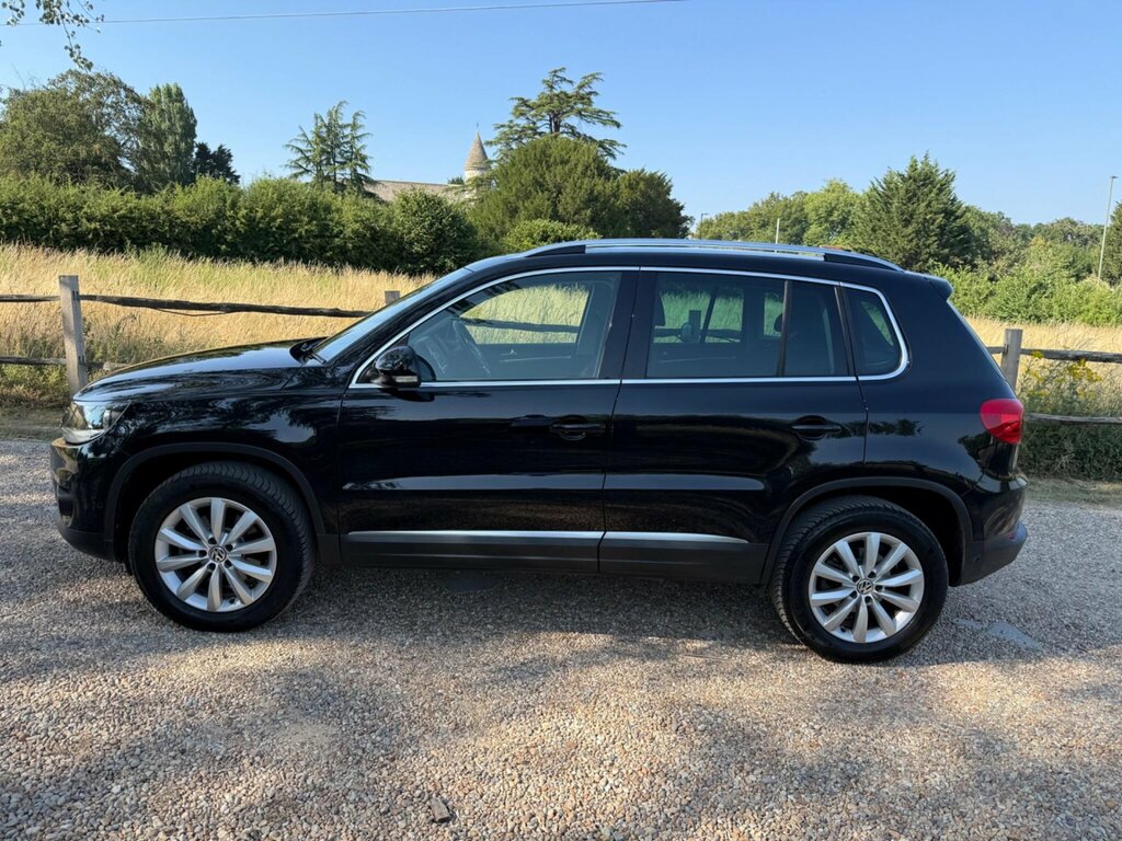 Volkswagen Tiguan 2.0 Tdi Bluemotion Tech R-line Edition Dsg 4Wd Eur White #15