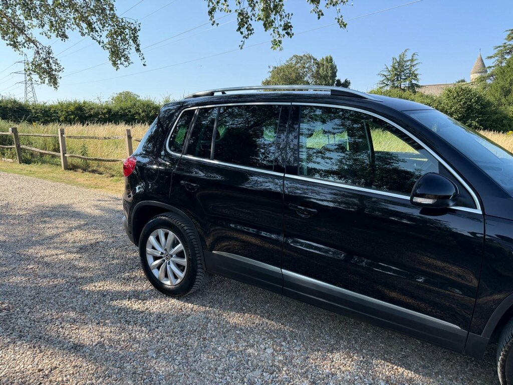 Volkswagen Tiguan 2.0 Tdi Bluemotion Tech R-line Edition Dsg 4Wd Eur White #17