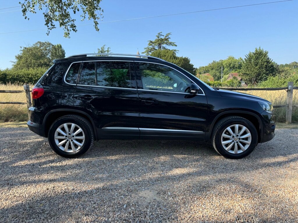 Volkswagen Tiguan 2.0 Tdi Bluemotion Tech R-line Edition Dsg 4Wd Eur White #7