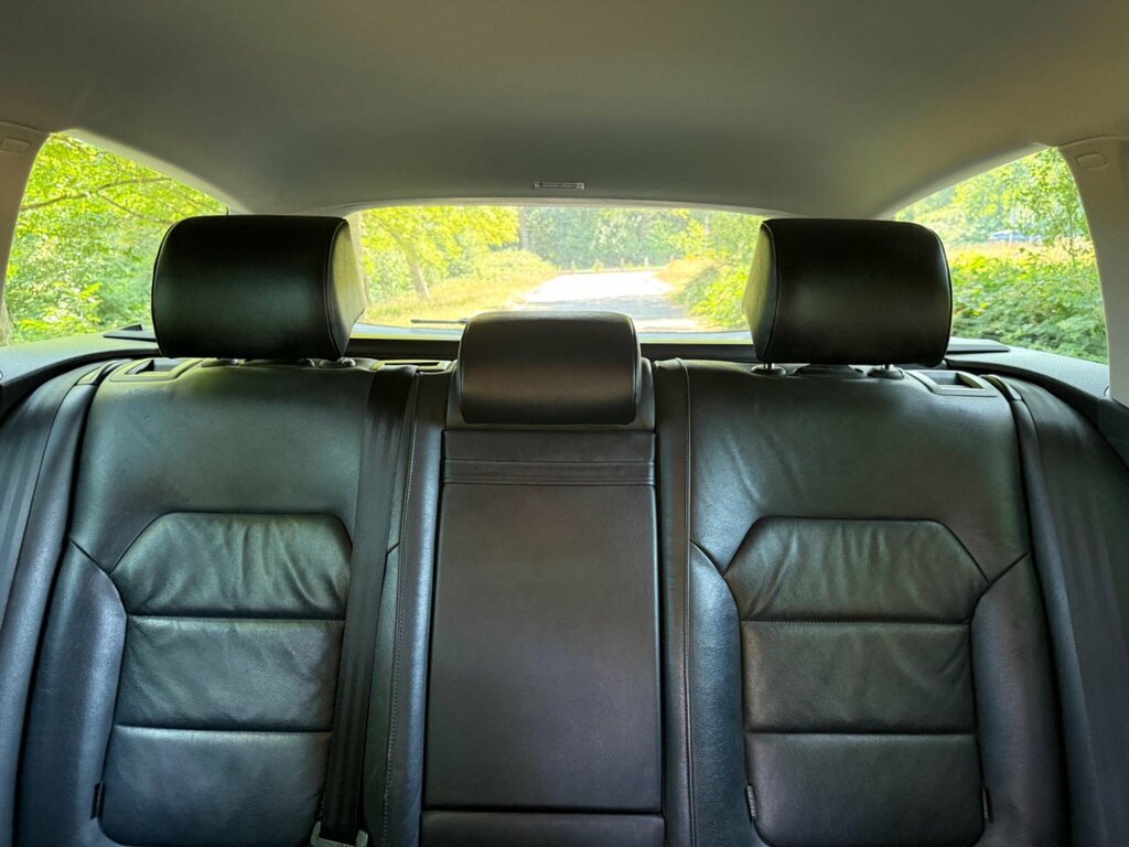 Volkswagen Passat Alltrack 2.0 Alltrack Tdi Bluemotion Black #23