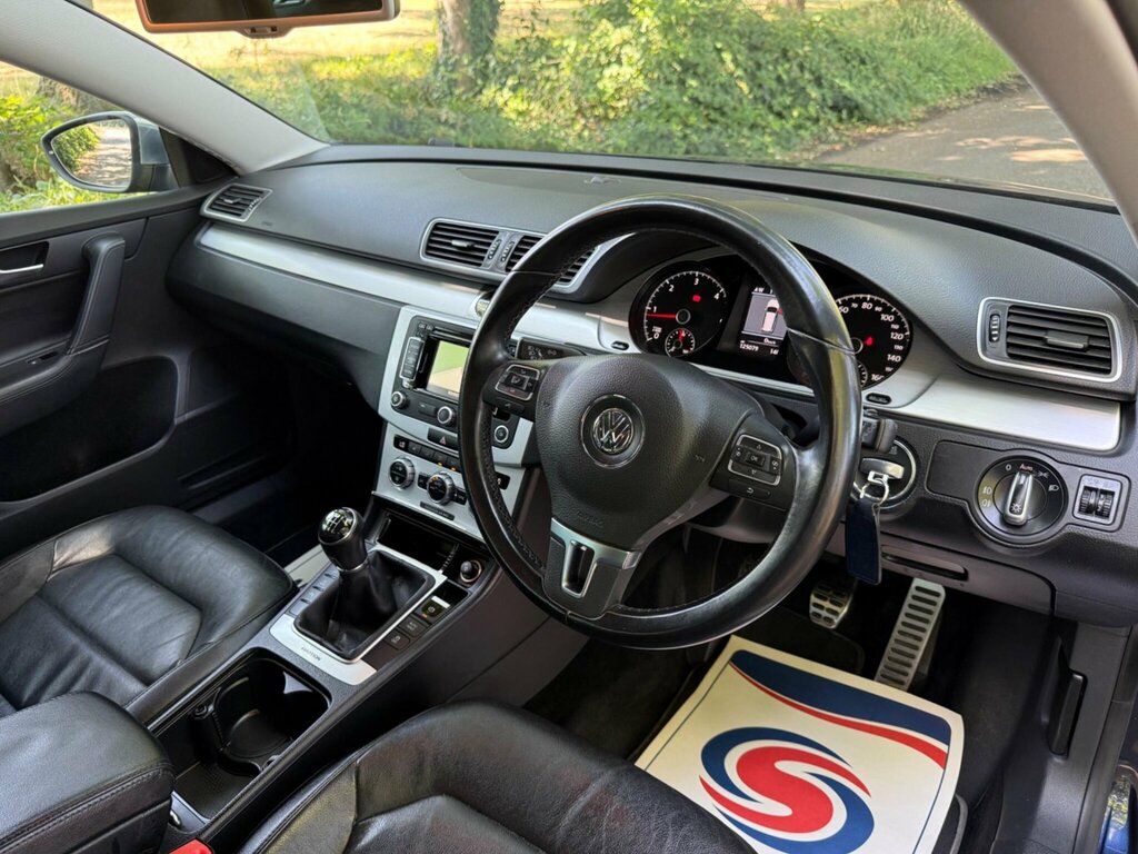 Volkswagen Passat Alltrack 2.0 Alltrack Tdi Bluemotion Black #31