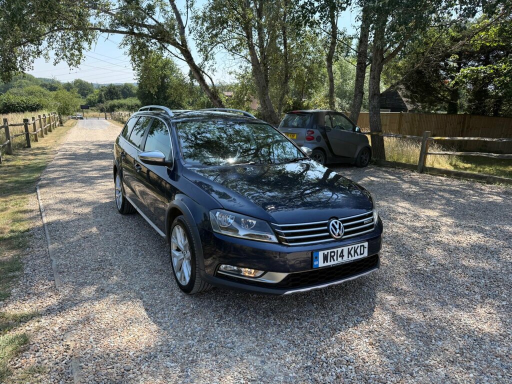 Volkswagen Passat Alltrack 2.0 Alltrack Tdi Bluemotion Black #15