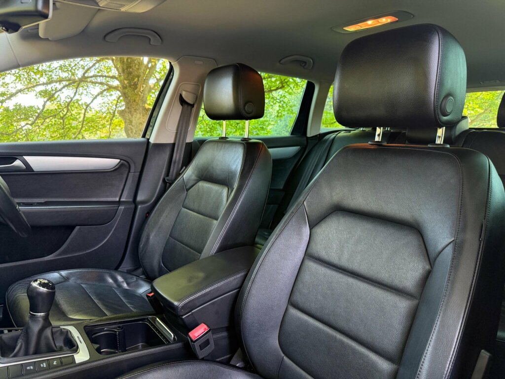 Volkswagen Passat Alltrack 2.0 Alltrack Tdi Bluemotion Black #26