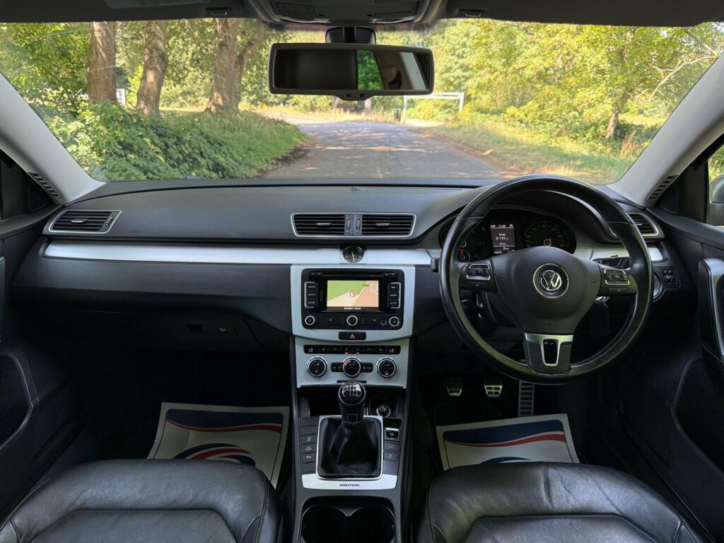 Volkswagen Passat Alltrack 2.0 Alltrack Tdi Bluemotion Black #33