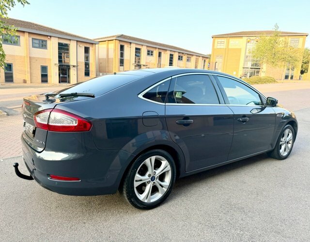 Ford Mondeo 2.0 Tdci Titanium X Business Edition Hatchback Grey #2