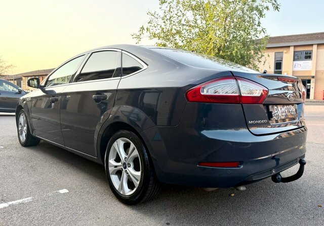 Ford Mondeo 2.0 Tdci Titanium X Business Edition Hatchback Grey #4