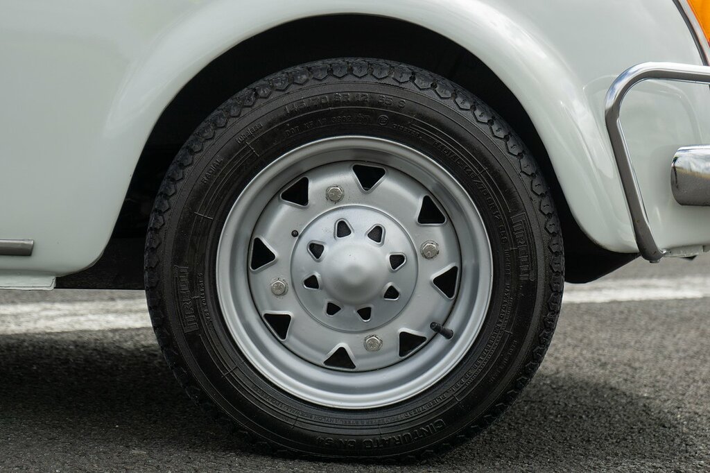 Fiat 500 Saloon SIG5001 White #5