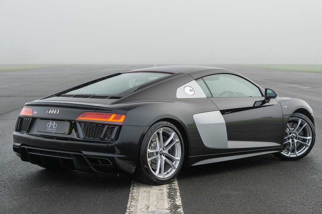 Audi R8 Fsi V10 Black #2