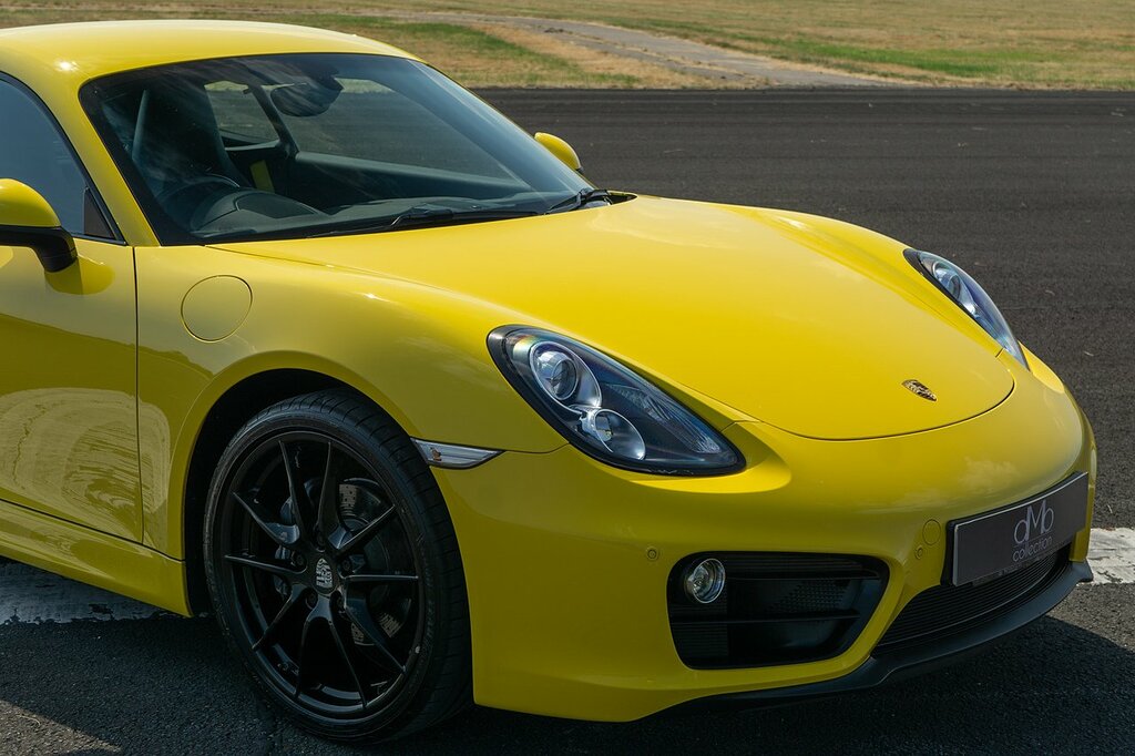 Porsche Cayman 981 Gt4 White #10