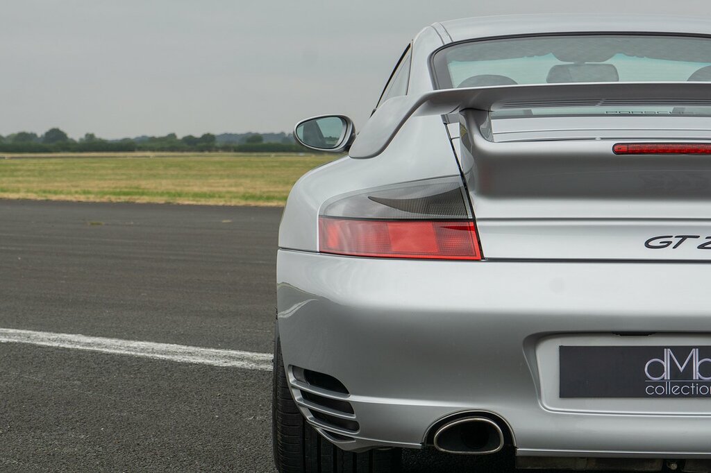 Porsche 911 Carrera 4S Silver #21