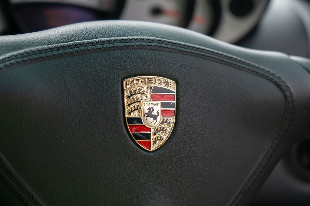 Porsche 911 Carrera 4S Silver #33