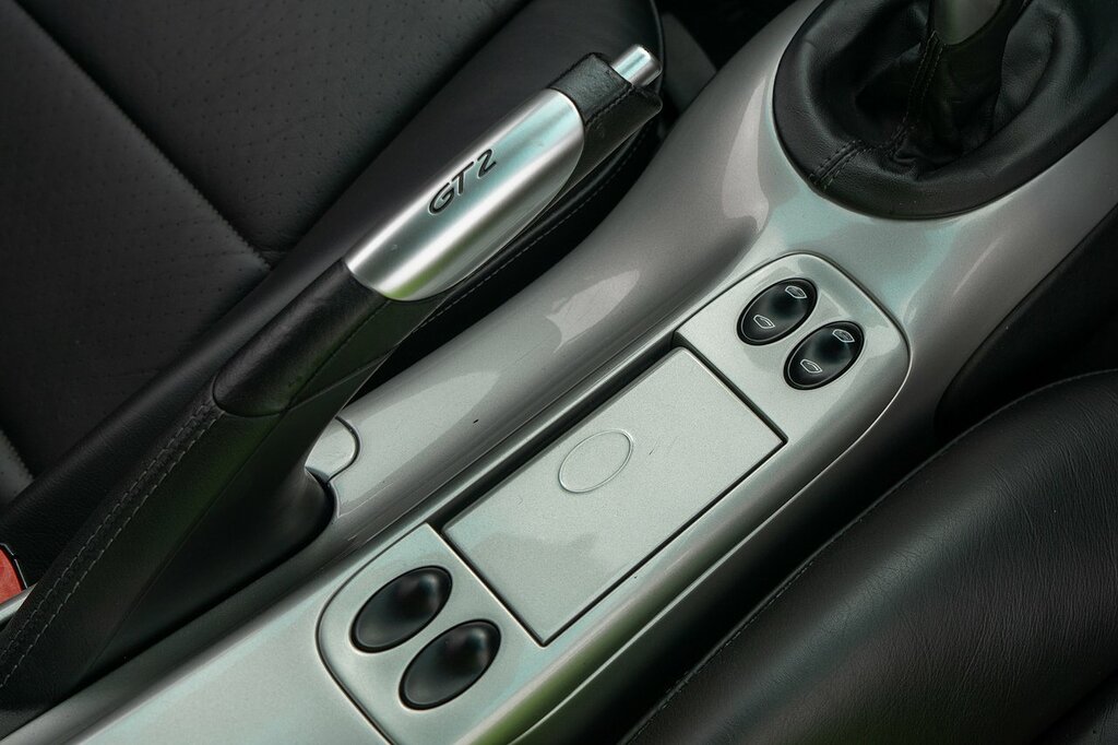 Porsche 911 Carrera 4S Silver #36