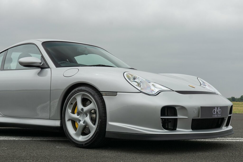 Porsche 911 Carrera 4S Silver #12