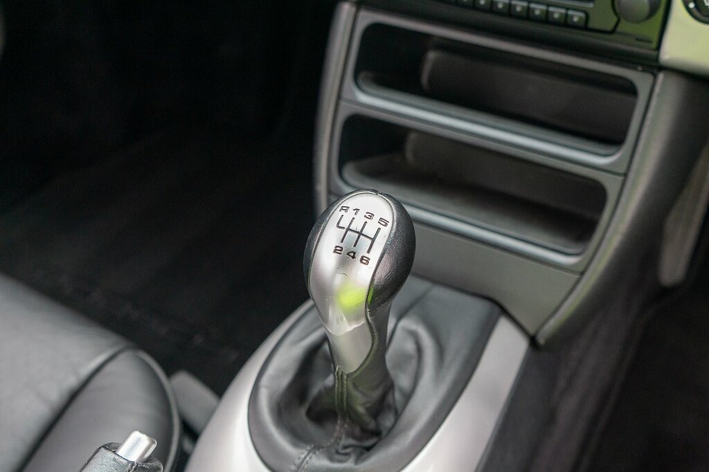 Porsche 911 Carrera 4S Silver #35