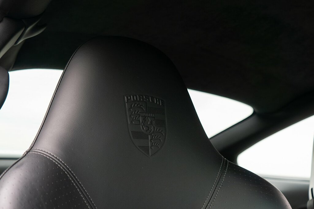 Porsche 911 Carrera 4S Silver #31