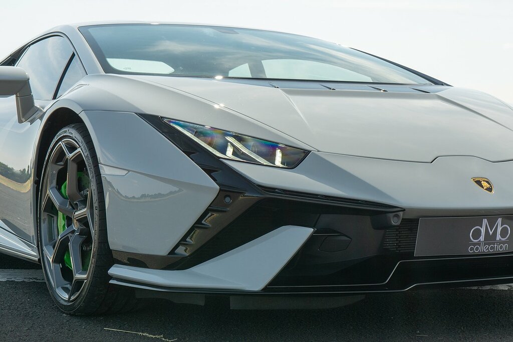 Lamborghini Huracan Sto  #17