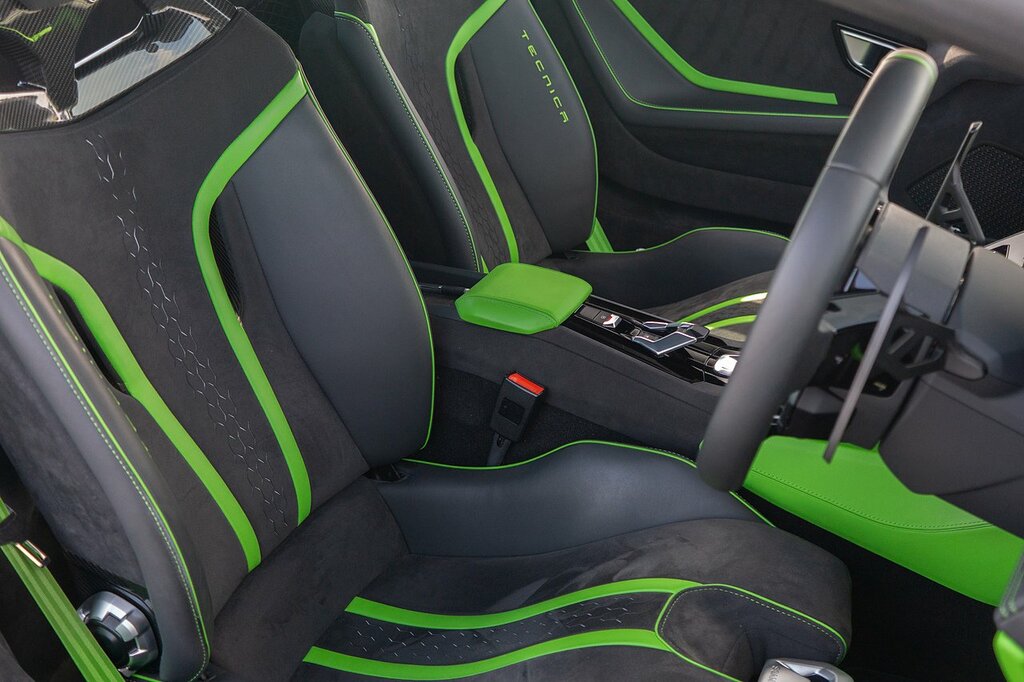 Lamborghini Huracan Sto  #27