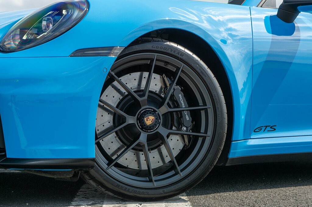 Porsche 911 T-hybrid 992 Carrera Gts Blue #6
