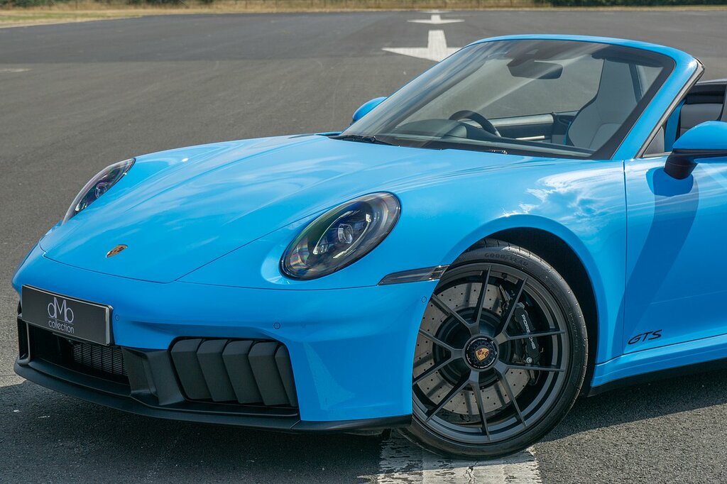 Porsche 911 T-hybrid 992 Carrera Gts Blue #5