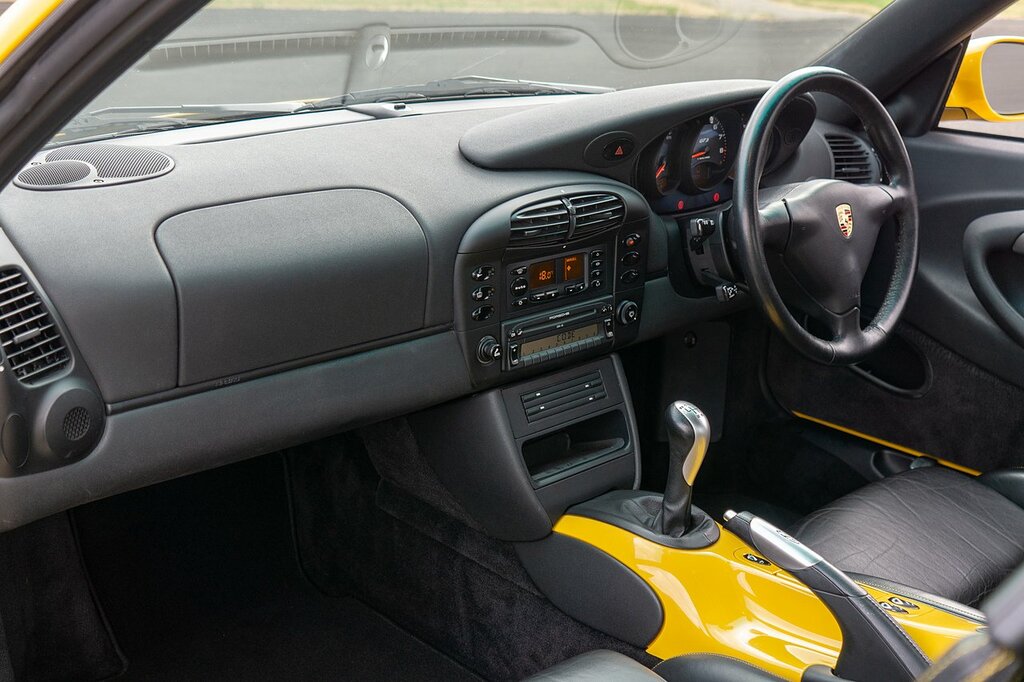 Porsche 911 3.4 996 Carrera 2 Blue #37