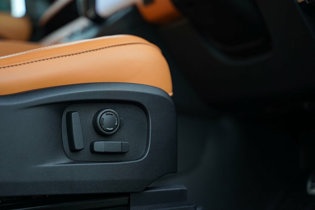 Land Rover Defender 110 Defender X-dynamic S D Mhev Blue #38