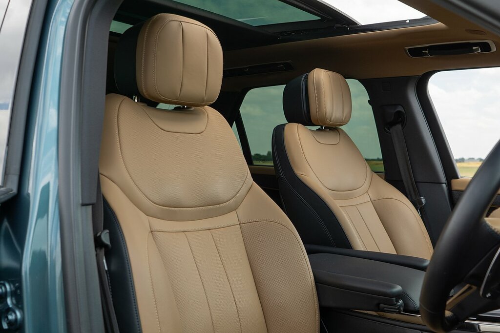 Land Rover Range Rover Sport P460e Autobiography Green #4