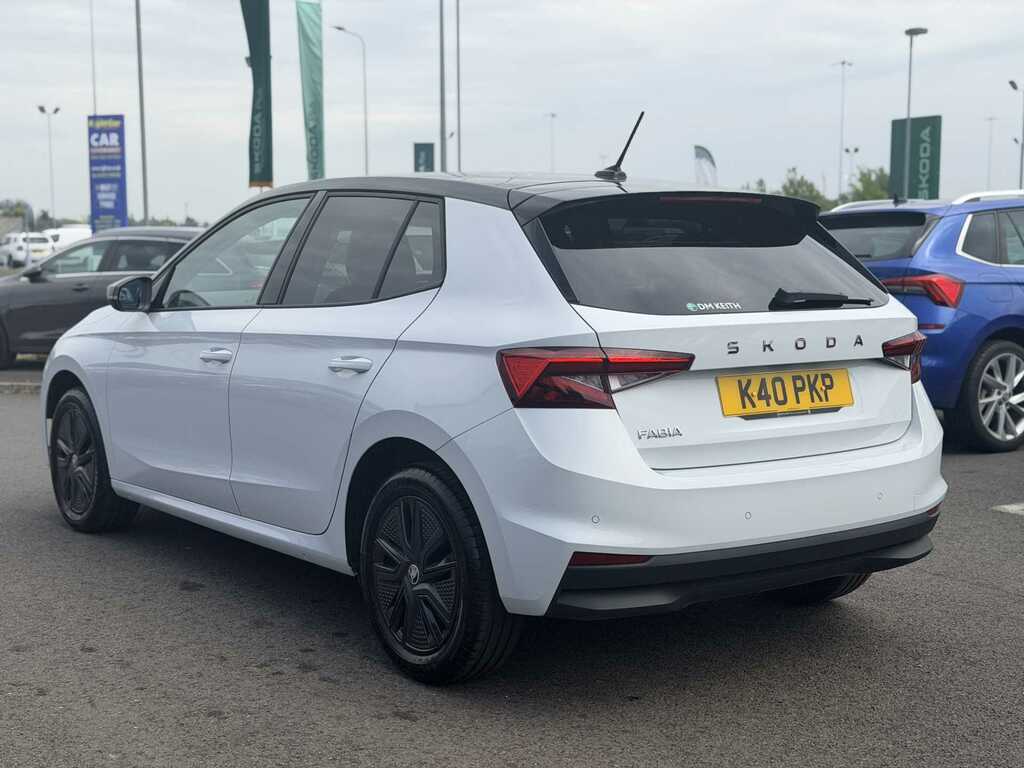Skoda Fabia 1.0 Tsi 116 Colour Edition YY74PWN White #6