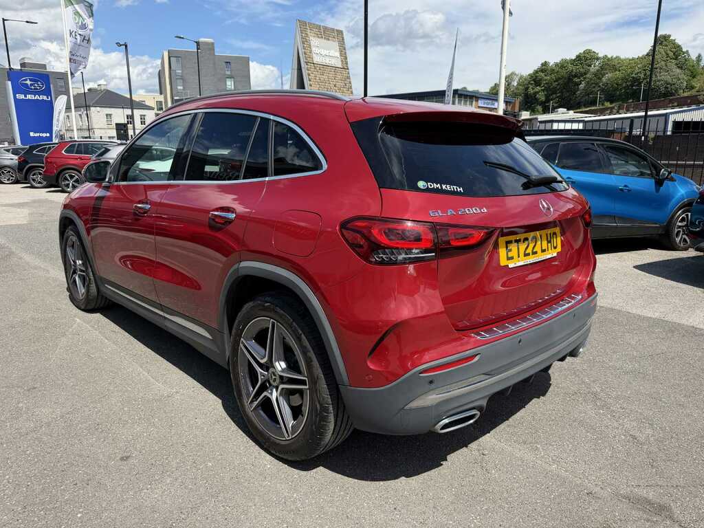 Mercedes-Benz GLA Class Gla 200D Amg Line Premium Red #5