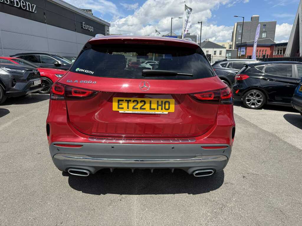 Mercedes-Benz GLA Class Gla 200D Amg Line Premium Red #6